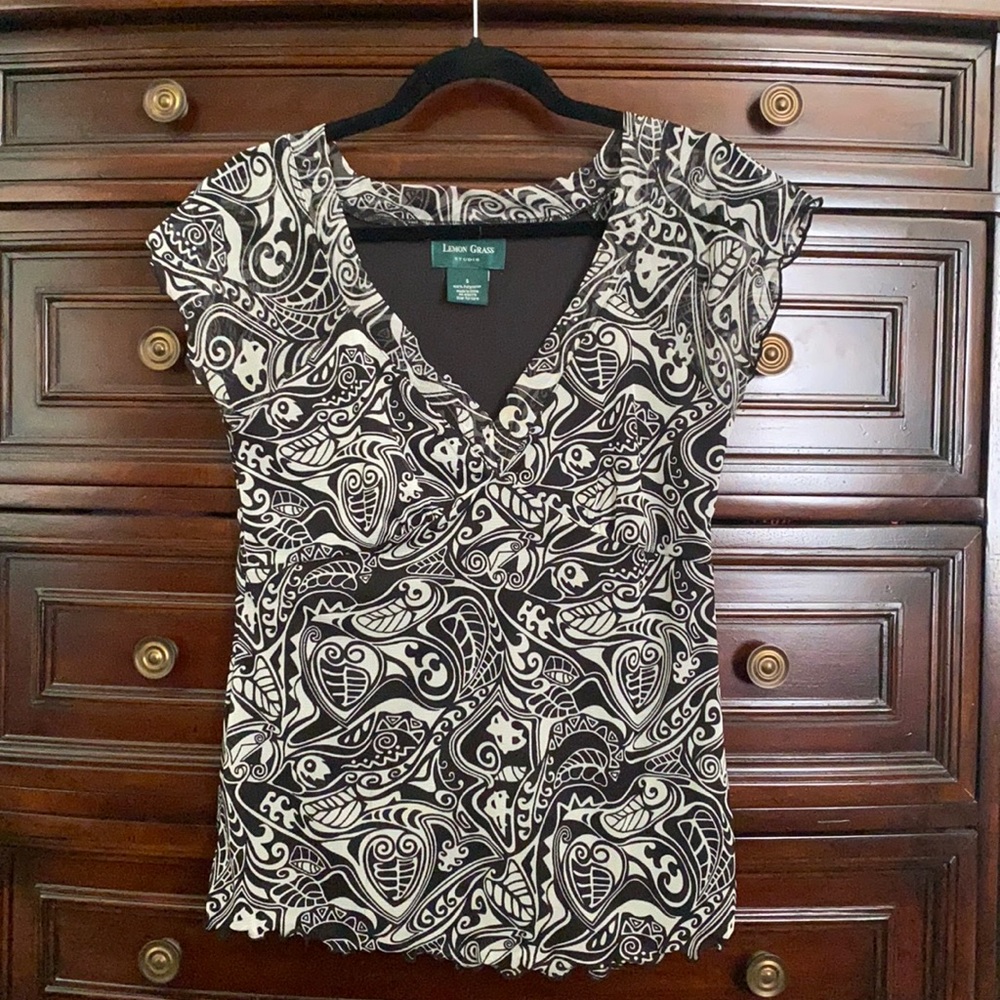 Lemon Grass Studio Top stretch knit Size: Small